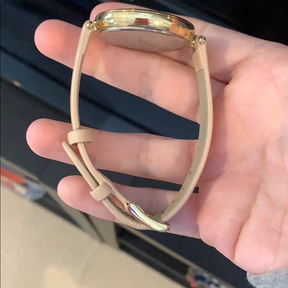 Kate spade watch- worn once, no damages! - Picture 3 of 3